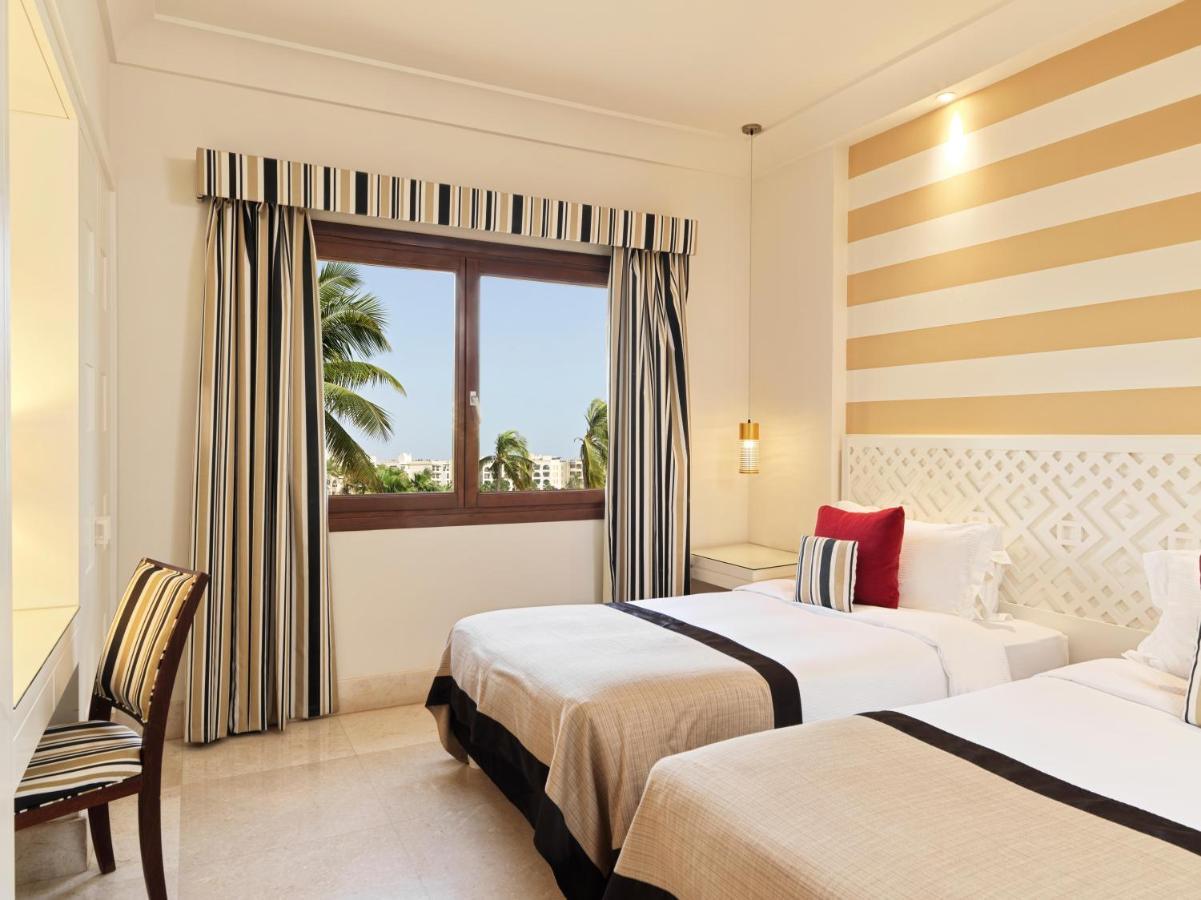 Fanar Hotel & Residences Салала Экстерьер фото Deluxe Room
