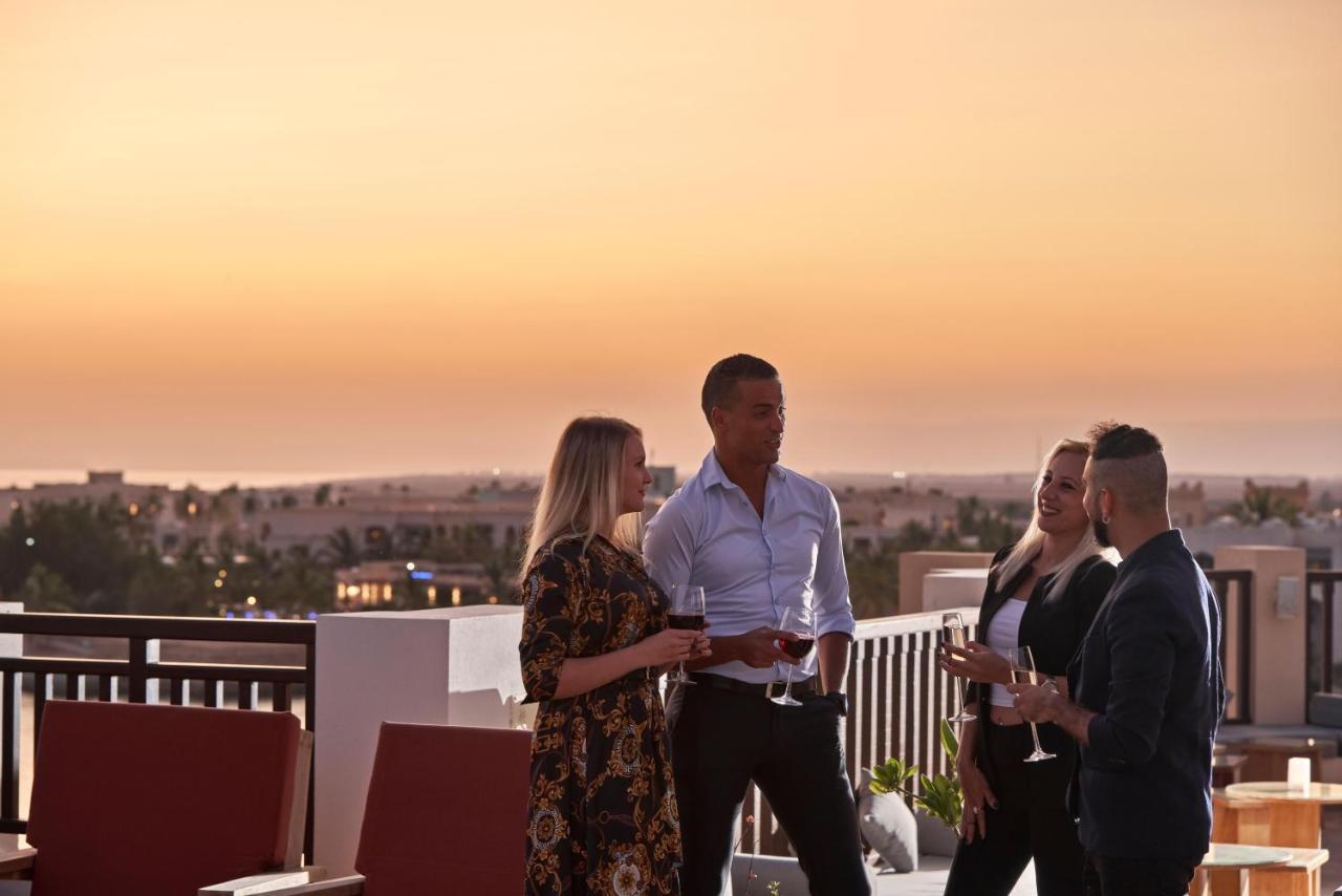 Fanar Hotel & Residences Салала Экстерьер фото Rooftop bar