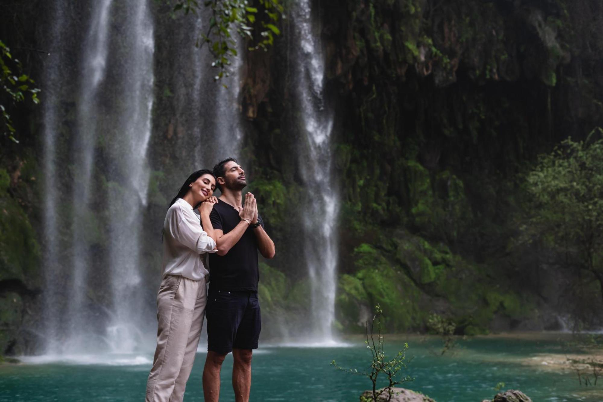 Fanar Hotel & Residences Салала Экстерьер фото Gerit Waterfall